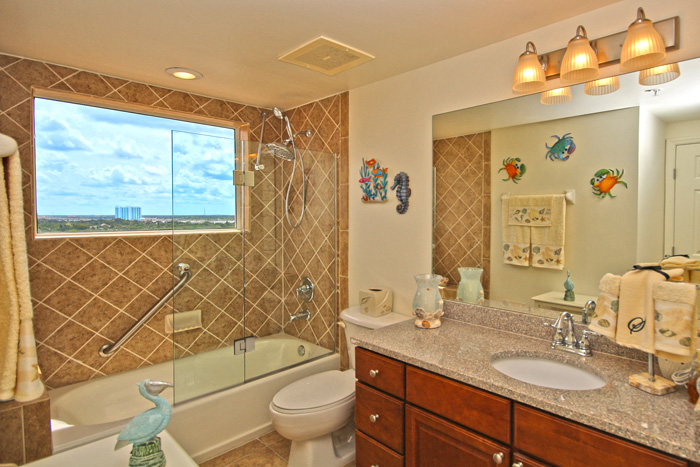 Daytona Beach Oceanfront Condo For Sale. Island Crowne Unit 1004 Ocean View Guest Bathroom. 1900 N Atlantic Ave